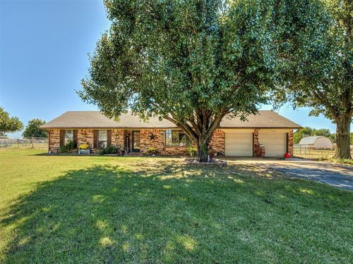 4200 N Horseshoe Dr, Guthrie, OK, 73044-7837 | Card Image