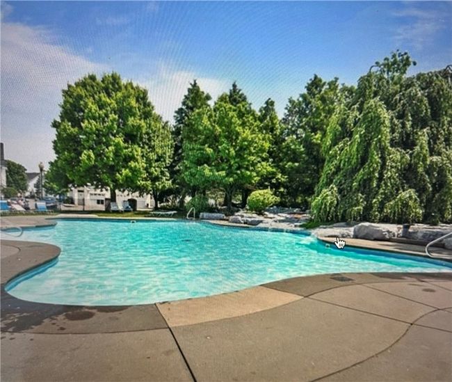 Neighborhood pool | Image 28