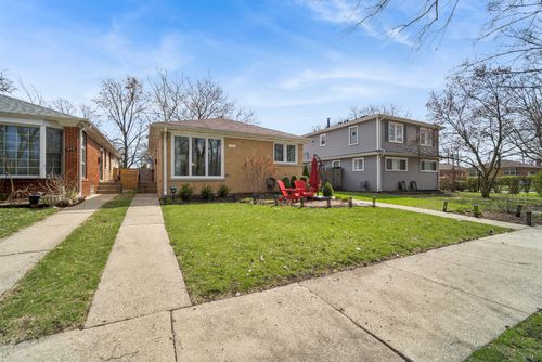 933 Mcdaniel Ave, Evanston, IL, 60202-1555 | Card Image