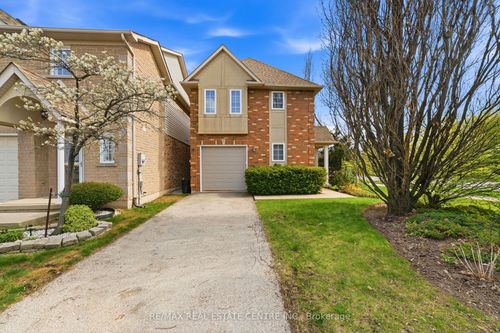 1-876 Golf Links Rd, Ancaster, ON, L9G3K9 | Card Image