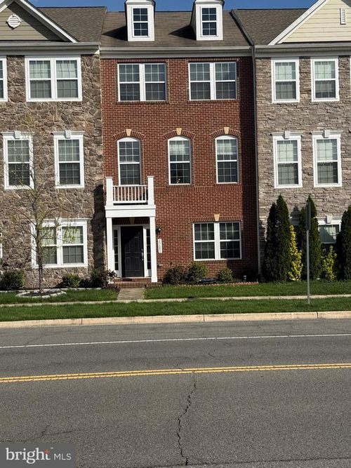 25680 Pleasant Valley Rd, CHANTILLY, VA, 20152-1406 | Card Image
