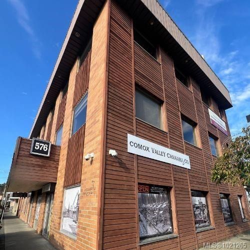 209-576 England Ave, Courtenay, BC, V9N2N3 | Card Image