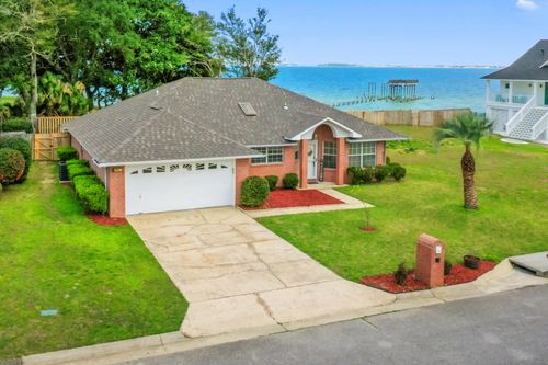 2001 Jessica Way, Navarre, FL, 32566-2947 | Card Image