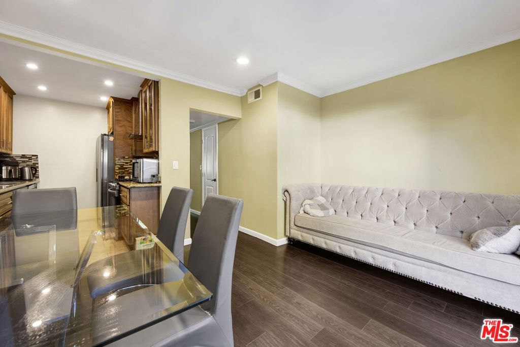 Residential in North Hollywood 4