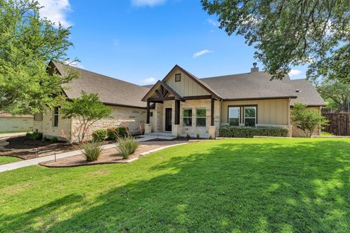 307 Shady Grove Pkwy, Burnet, TX, 78611-6273 | Card Image
