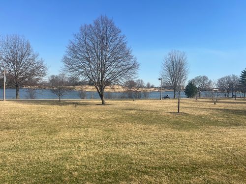 unit-10-4 Crestview Ln, Vernon Hills, IL, 60061-1136 | Card Image