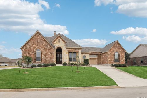 117 Texas Bnd, Castroville, TX, 78009-3466 | Card Image
