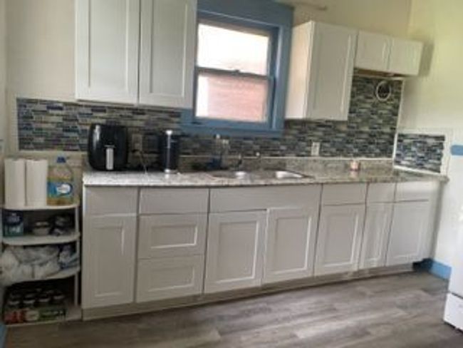 3015 Van Dyke St, House other with 5 bedrooms, 2 bathrooms and null parking in Detroit MI | Image 16