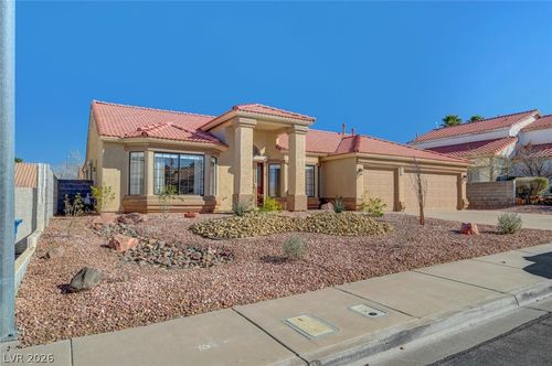 904 Swift Bear St, Henderson, NV, 89002-0410 | Card Image