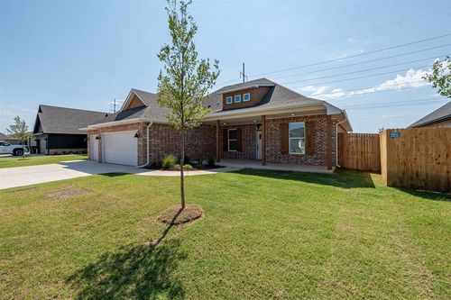 9228 Nw 79th Ter, Yukon, OK, 73099-8811 | Card Image