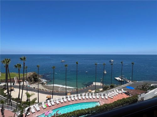 53 Camino De Flores, Avalon, CA, 90704-2822 | Card Image