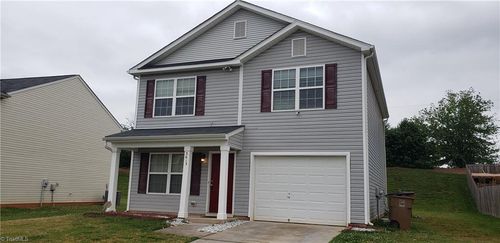 3613 Blue Spruce Ct, Greensboro, NC, 27406-9839 | Card Image