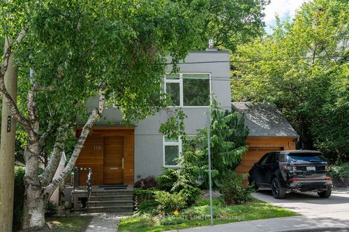 116 Boulton Dr, Toronto, ON, M4V2V6 | Card Image
