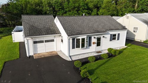 9 Maple Ave, Garnerville, NY, 10923-1813 | Card Image