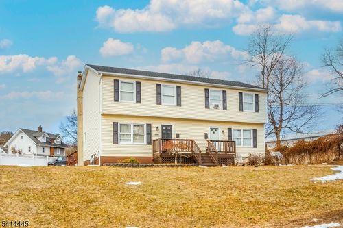 46 Walnut St, Pompton Lakes, NJ, 07442-1142 | Card Image