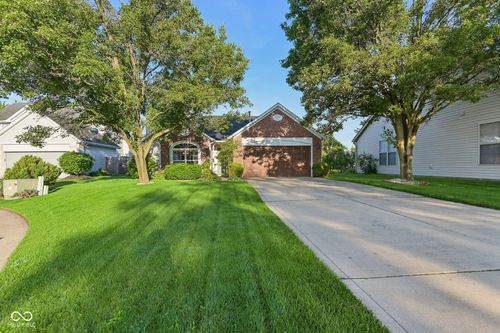 10644 Kyle Ct, Fishers, IN, 46037-9048 | Card Image