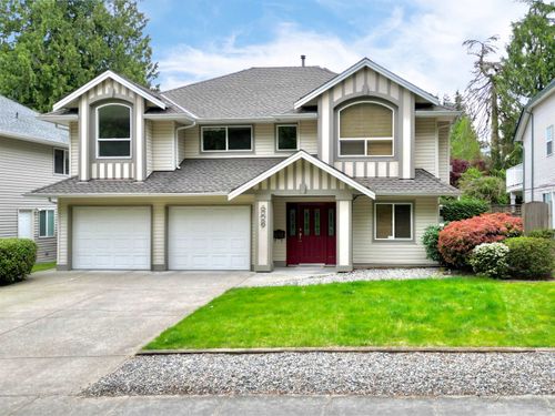 4840 196 St, Langley, BC, V3A7Z7 | Card Image