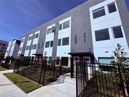 853 6th Ave S, ST PETERSBURG, FL, 33701-4511 | Card Image