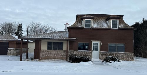 300 Arnold St, West Concord, MN, 55985-2025 | Card Image