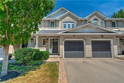 19-2151 Walkers Line, Burlington, ON, L7M4W1 | Card Image