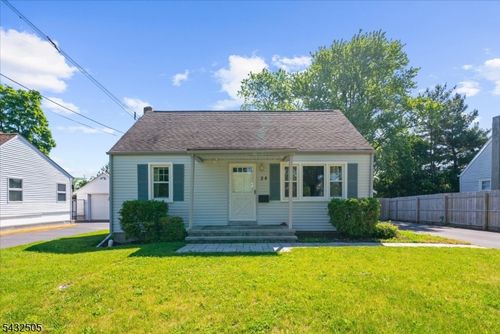 34 Allen St, Flemington, NJ, 08822-1342 | Card Image