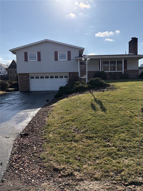 811 Grant St, East Brady, PA, 16028-1113 | Card Image