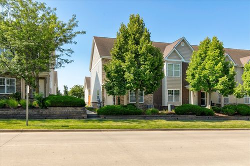 10107-6330 Beechtree Dr, West Des Moines, IA, 50266-4401 | Card Image