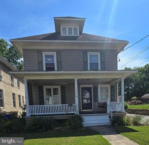 110 S Queen St, SHIPPENSBURG, PA, 17257-2012 | Card Image
