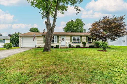 43 Topaz Rd, East Greenwich, RI, 02818-4524 | Card Image