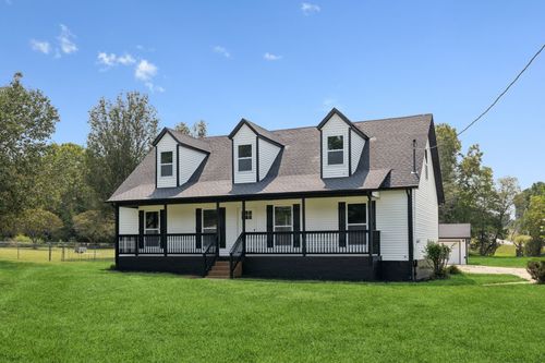 2438 Sowell Mill Pike, Columbia, TN, 38401-8024 | Card Image