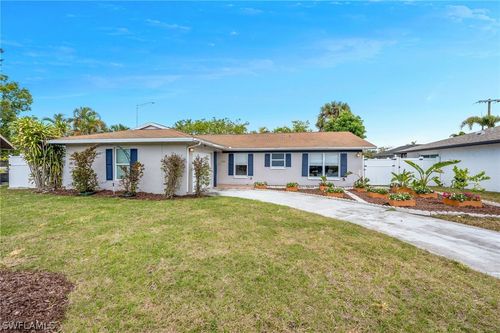 1723 Camelia Ln, NAPLES, FL, 34105-2244 | Card Image