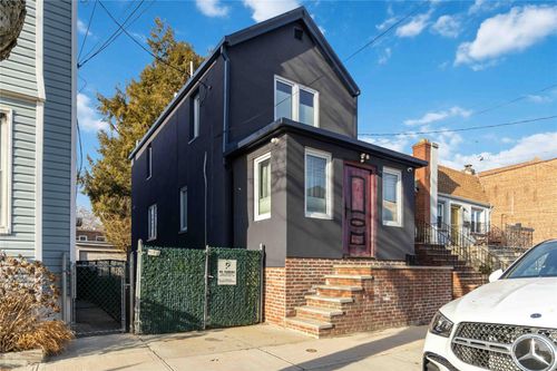 60 78th Ave, Glendale, NY, 11385 | Card Image