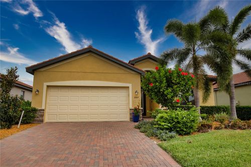 10187 Crooked Creek Dr, Venice, FL, 34293-7359 | Card Image