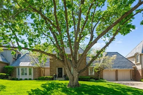 4 Le Mans Ct, Prairie Village, KS, 66208-5208 | Card Image