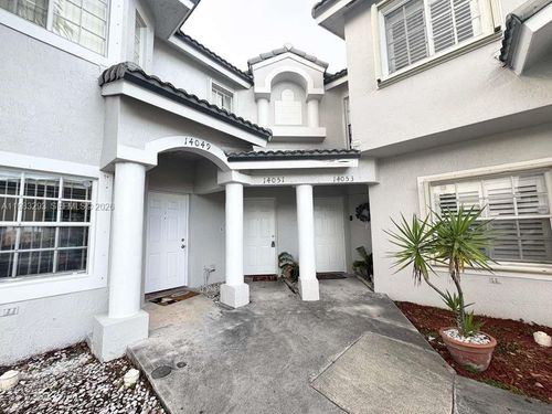 18-14051 Sw 120th Ct, Miami, FL, 33186-6062 | Card Image