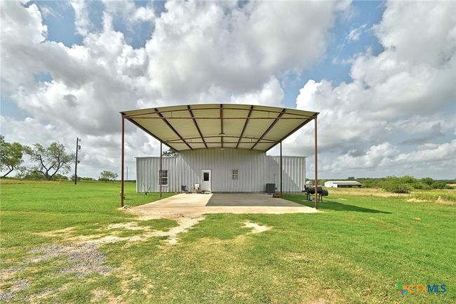 Carport at back of main house | Image 23