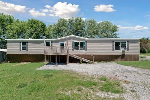 528 Limbo Ln, Livingston, TN, 38570-8798 | Card Image