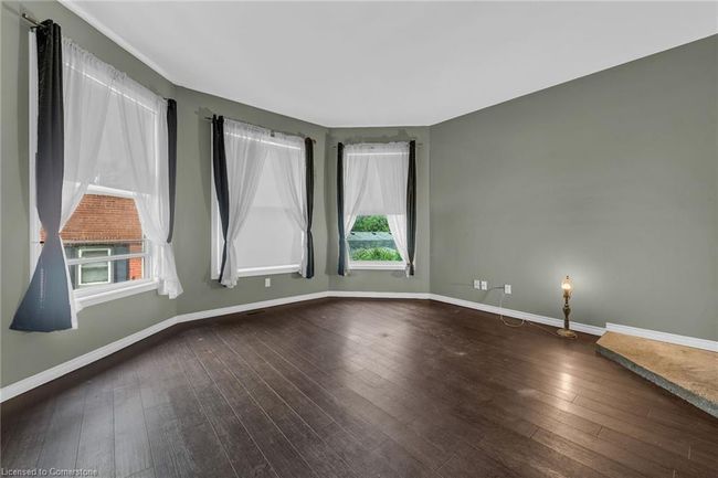 7 Robinson St S, House other with 6 bedrooms, 2 bathrooms and 8 parking in Grimsby ON | Image 40