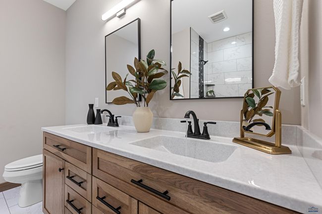 1230 Pinnacle Ct, Townhouse with 2 bedrooms, 2 bathrooms and null parking in Rapid City SD | Image 25