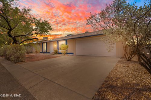 6921 S Vereda De Las Casitas, Tucson, AZ, 85746-8010 | Card Image