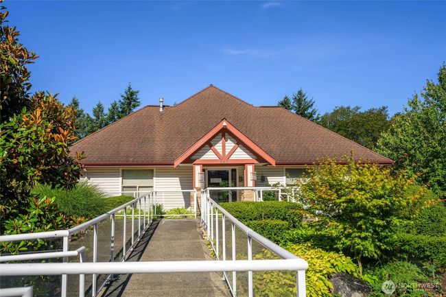 Clubhouse | Image 26