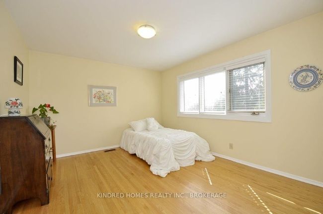 245 Forest Hill Dr, House other with 3 bedrooms, 2 bathrooms and 5 parking in Kitchener ON | Image 21