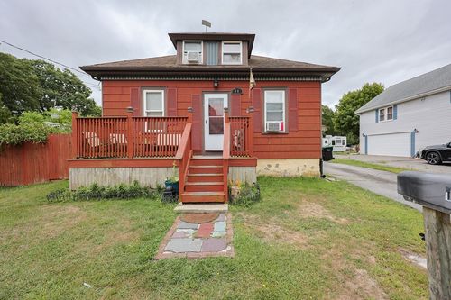 16 S Berryman St, Westport, MA, 02790-2617 | Card Image