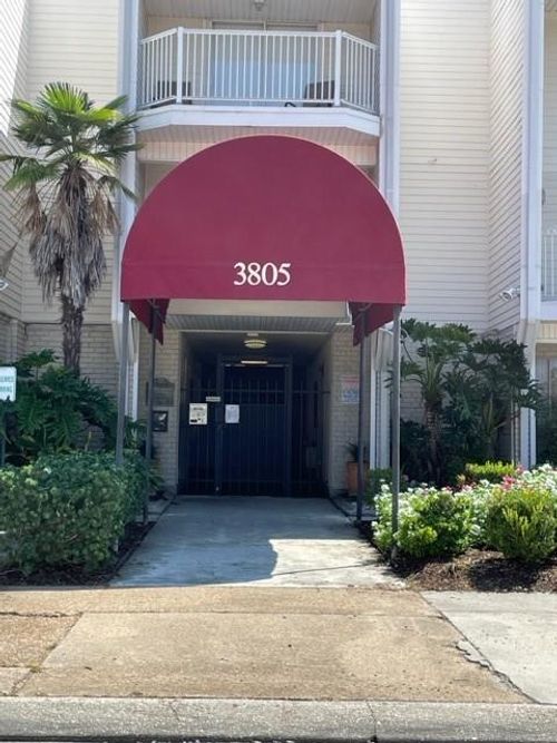 233-3805 Houma Blvd, Metairie, LA, 70006-4148 | Card Image