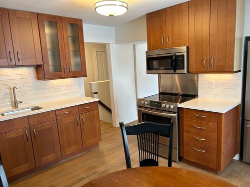 apt-3-42 Irving St, Medford, MA, 02155-2250 | Card Image