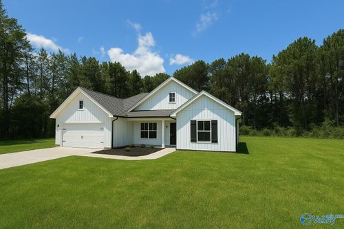 335 Maple Cir, Arab, AL, 35016-3988 | Card Image