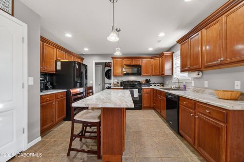 204 Redtail Dr, Ashland, MO, 65010-1177 | Card Image