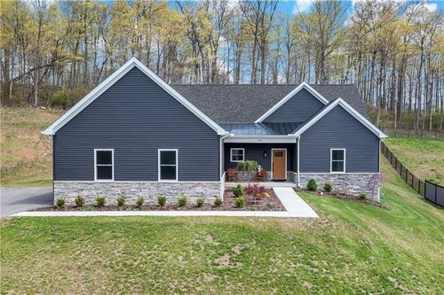 300 Timberline Dr, Washington, PA, 15301-8176 | Card Image