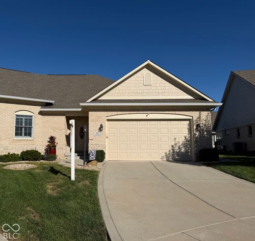 545 Weyworth Pl, Greenwood, IN, 46142-2001 | Card Image