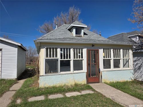 2470 Proton Ave, Gull Lake, SK, S0N1A0 | Card Image